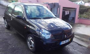 Renault Clio 1.5 DCI Outubro/01 - à venda - Ligeiros