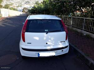 Fiat Punto  Dezembro/01 - à venda - Ligeiros