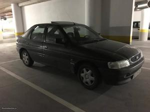 Ford Escort 1.3 Julho/93 - à venda - Ligeiros Passageiros,