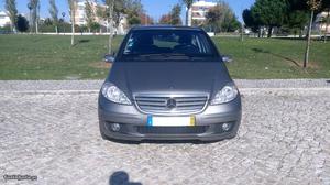 Mercedes-Benz A 180 CDI cv Março/06 - à venda -