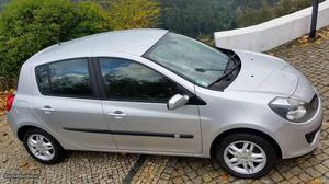 Renault Clio 1.2 Maio/06 - à venda - Ligeiros Passageiros,
