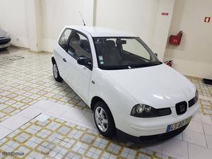 Seat Arosa 1.0 com 100mil klm Março/02 - à venda -