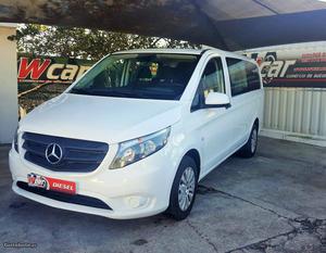 Mercedes-Benz Vito 111 CDI Junho/15 - à venda - Comerciais