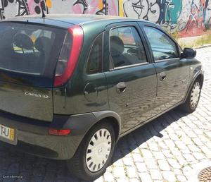 Opel Corsa 1.2 poucos kms Janeiro/02 - à venda - Ligeiros