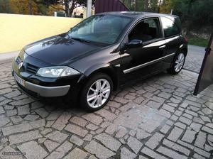 Renault Mégane 1.5 DCI AC Dezembro/03 - à venda - Ligeiros