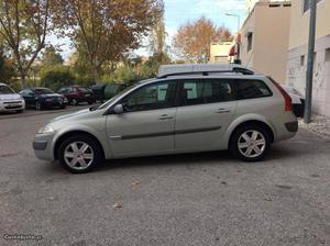 Renault Mégane  dci Maio/03 - à venda - Ligeiros