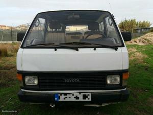 Toyota HiAce H-12 Dezembro/89 - à venda - Ligeiros