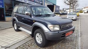 Toyota Land Cruiser 3.0 td 8 lug Junho/99 - à venda -