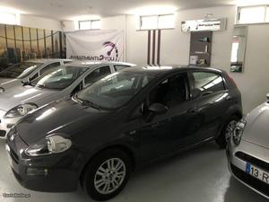 Fiat Punto 1.2 Easy Março/16 - à venda - Ligeiros