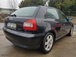 Audi A3 1.8 turbo 150 cv sport Dezembro/00 - à venda -