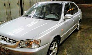 Hyundai Accent GLS Outubro/00 - à venda - Ligeiros