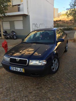 Skoda Octavia A2 Março/98 - à venda - Ligeiros