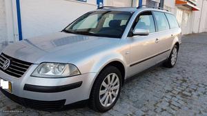 VW Passat 1.9 Tdi, 130cv, cx6 Abril/02 - à venda - Ligeiros