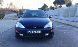 Ford Focus Trend+ V 100Cv Agosto/01 - à venda -