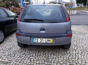 Opel Corsa em Execelente estado Dezembro/02 - à venda -
