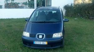 SEAT Alhambra 1.9 TDI 115 CV 7 lugares Dezembro/00 - à