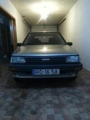 Toyota Starlet  cc 12 vavulas Dezembro/85 - à venda -