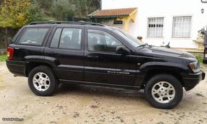 Jeep Grand Cherokee Laredo Quadradrive Setembro/00 - à