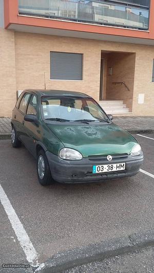 Opel Corsa 1.2 gli Novembro/96 - à venda - Ligeiros