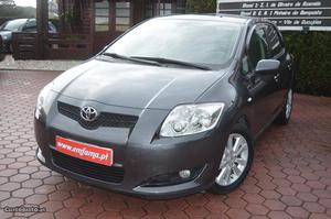 Toyota Auris 1.4 D4D AUTOMÁTICO Junho/07 - à venda -