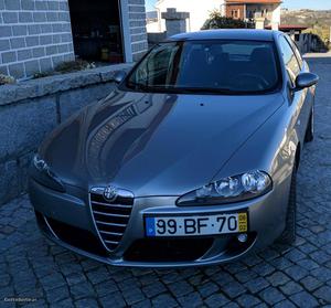 Alfa Romeo 147 JTDm 150cv Fevereiro/06 - à venda - Ligeiros