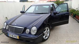 Mercedes-Benz E  cdi Avangard Junho/00 - à venda -
