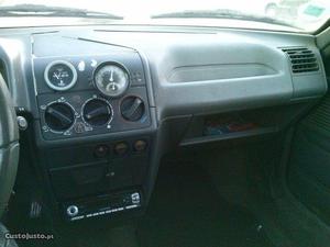 Peugeot 205 Xad Dezembro/94 - à venda - Comerciais / Van,