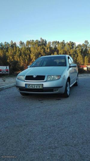 Skoda Fabia 1.4 tdi activate Janeiro/04 - à venda -