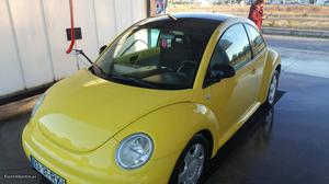 VW New Beetle 2.0 gasolina Julho/01 - à venda - Ligeiros