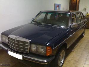 Mercedes-Benz 300 Limousine 8 lugares Outubro/82 - à venda