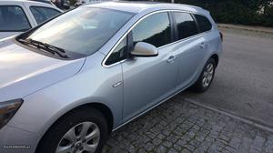 Opel Astra 1.6CDTI SportsTourer Julho/14 - à venda -