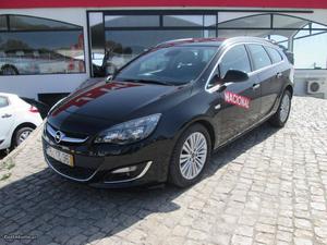 Opel Astra st 1.7 cdti cosmo Agosto/13 - à venda - Ligeiros