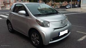 Toyota iQ 2 D4D Dezembro/09 - à venda - Ligeiros