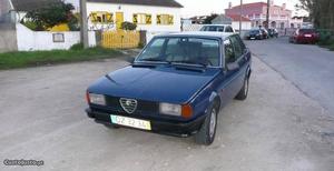 Alfa Romeo Giulietta 1.6 Fevereiro/80 - à venda - Ligeiros