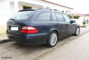 Mercedes-Benz E 220 Classic Maio/03 - à venda - Ligeiros