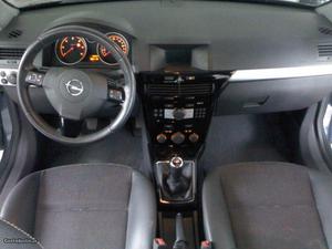 Opel Astra Cosmo 1.7CDTI 125 CV Dezembro/08 - à venda -