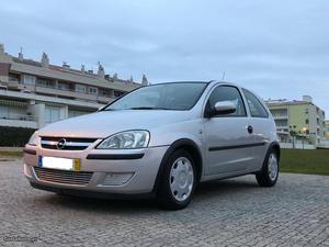 Opel Corsa 1.3 CDTI Dezembro/03 - à venda - Comerciais /