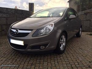 Opel Corsa 1.3 cdti 95cv 5 lug. Novembro/10 - à venda -