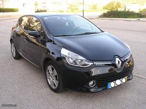 Renault Clio 0.9 TCE Dynamique S Julho/15 - à venda -