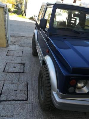 Suzuki Samurai 1.9 td Agosto/99 - à venda - Ligeiros