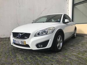 Volvo C30 D4 Momentum Março/11 - à venda - Ligeiros