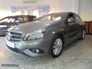 Mercedes-Benz A 180 Avantgarde Outubro/12 - à venda -