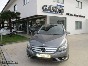 Mercedes-Benz B  CDI Junho/13 - à venda - Ligeiros