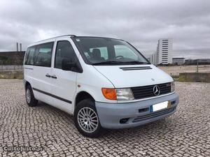 Mercedes-Benz Vito 112 CDI 6 Lug Dezembro/99 - à venda -