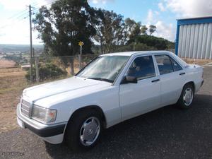 Mercedes-Benz d 2.5 Julho/96 - à venda - Ligeiros