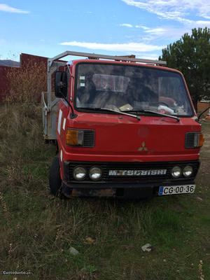 Mitsubishi Caixa aberta Dezembro/82 - à venda - Ligeiros