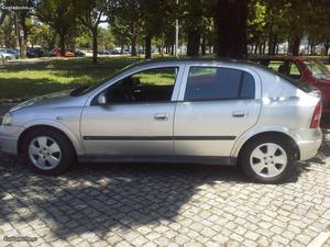 Opel Astra Elegance Abril/00 - à venda - Ligeiros