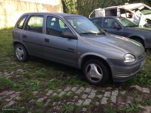 Opel Corsa 1.2cc Agosto/96 - à venda - Ligeiros