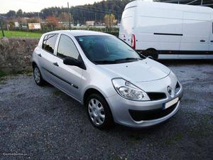 Renault Clio 1.5dCI Junho/06 - à venda - Ligeiros