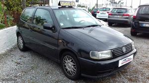 VW Polo v 101cv Outubro/97 - à venda - Ligeiros